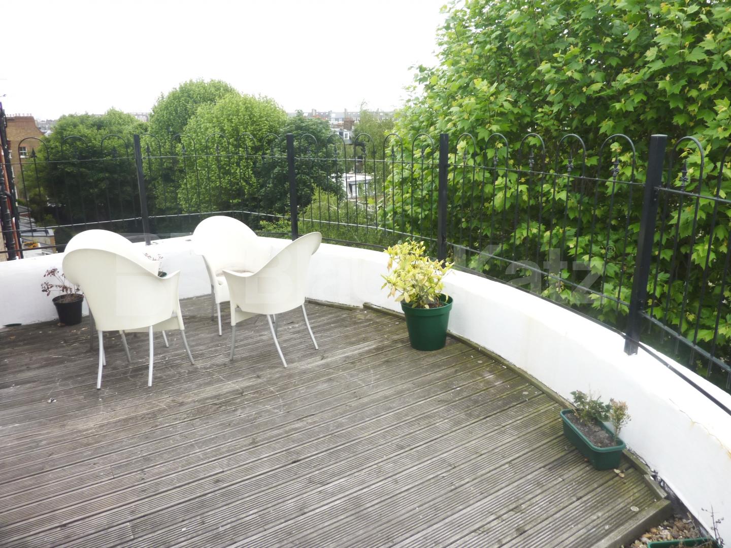 			NEW INSTRUCTION!, 1 Bedroom, 1 bath, 1 reception Flat			 Sutherland Avenue, MAIDA VALE